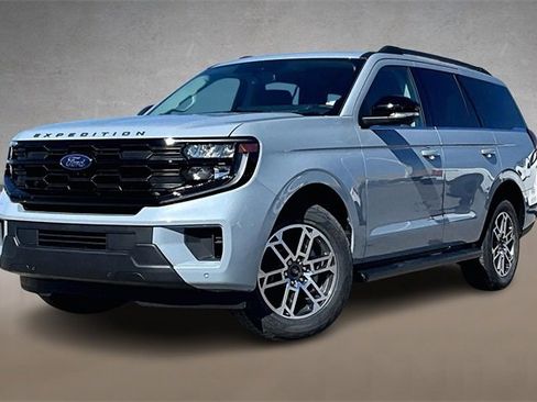 New 2026 Ford Expedition Active image 1