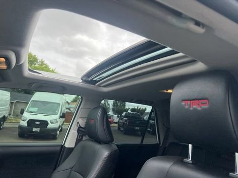 Used 2023 Toyota 4Runner TRD Off-Road Premium w/ Moonroof Package AWD/4WD image 11