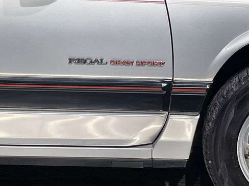 Used 1991 Buick Regal Custom image 5