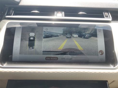 Used 2021 Land Rover Range Rover Velar R-Dynamic S image 33