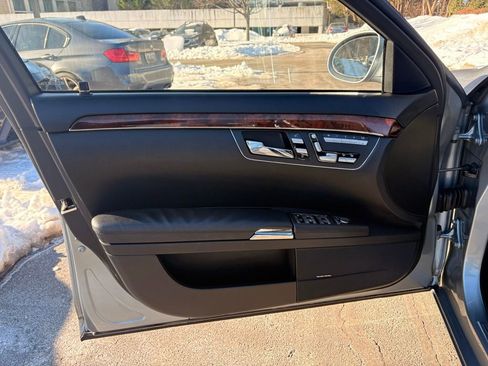 Used 2008 Mercedes-Benz S 550 image 37