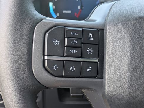 New 2025 Ford F150 Lariat w/ Equipment Group 501A Mid image 5