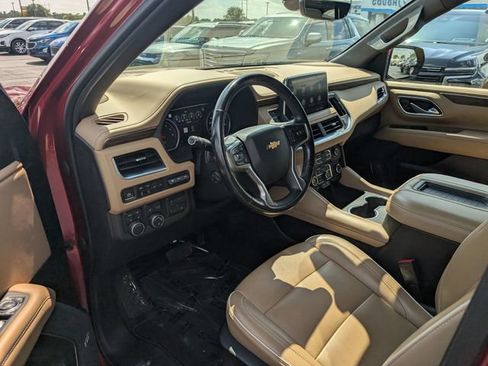 Used 2021 Chevrolet Tahoe Premier w/ Premium Package AWD/4WD image 12