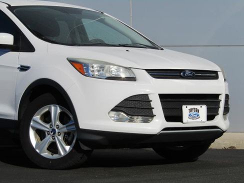 Used 2014 Ford Escape SE image 6