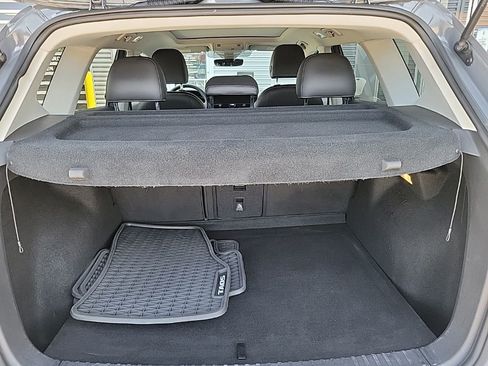 Used 2022 Volkswagen Taos SEL w/ Panoramic Sunroof Package image 18