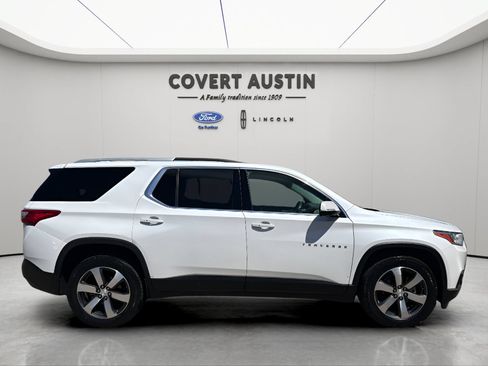 Used 2018 Chevrolet Traverse LT w/ LPO, Cargo Package FWD image 5
