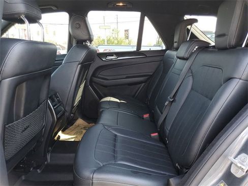 Used 2011 Hyundai Tucson Limited w/ Premium Pkg 3 image 25