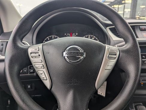 Used 2017 Nissan Sentra S image 18