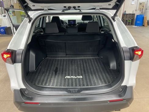Used 2024 Toyota RAV4 XLE w/ Convenience Package image 21