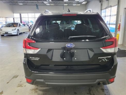 Certified 2022 Subaru Forester Premium image 6
