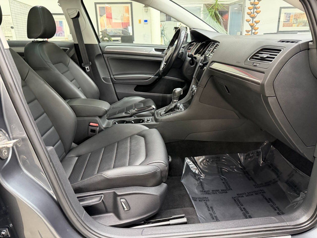 Used 2018 Volkswagen Golf Alltrack AWD/4WD image 17