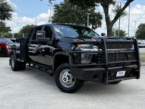 Used 2020 Chevrolet Silverado 3500 LT w/ Gooseneck/5TH Wheel Package AWD/4WD image 2