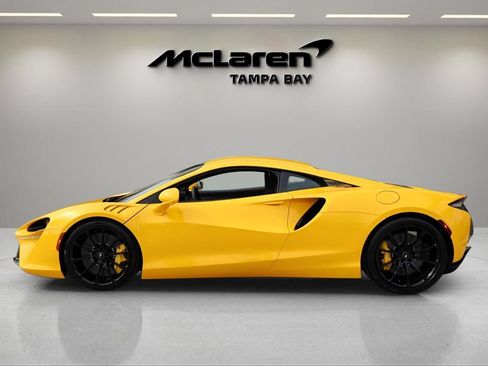New 2026 McLaren Artura RWD image 2