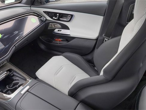 New 2026 Mercedes-Benz E 53 AMG e 4MATIC Sedan image 26