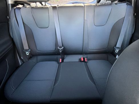 Used 2025 Buick Encore GX Preferred image 36