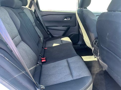 Used 2024 Nissan Rogue SV AWD/4WD image 16