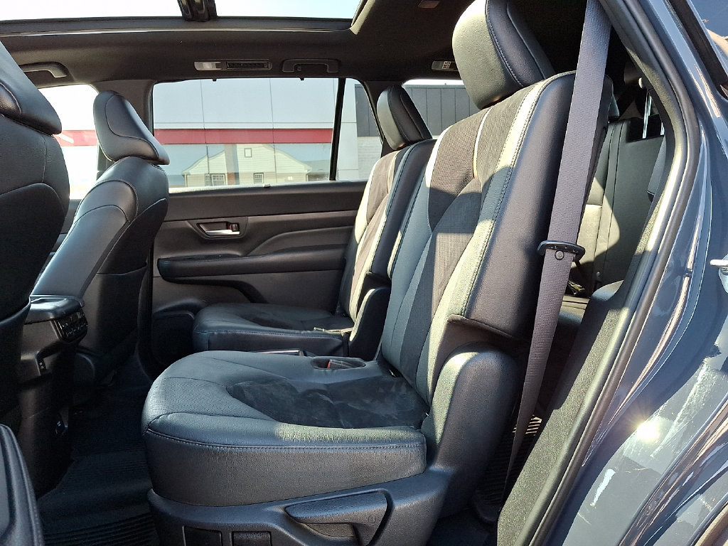 Certified 2024 Toyota Grand Highlander AWD Hybrid image 10
