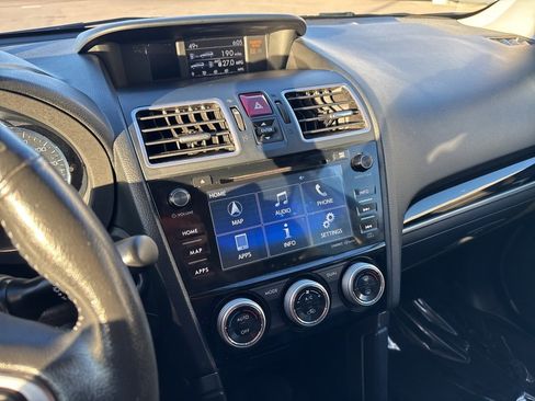 Used 2017 Subaru Forester 2.5i Touring image 17