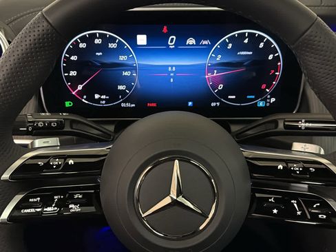 New 2026 Mercedes-Benz GLC 300 4MATIC image 19