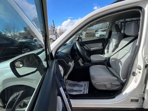 Used 2016 Subaru Forester 2.5i w/ Alloy Wheel Package image 18