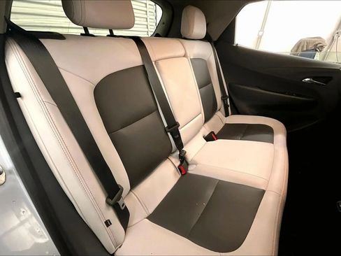 Used 2018 Chevrolet Bolt Premier w/ Driver Confidence II Package image 26