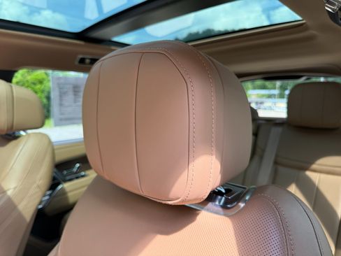 Used 2023 Land Rover Range Rover SE AWD/4WD image 11