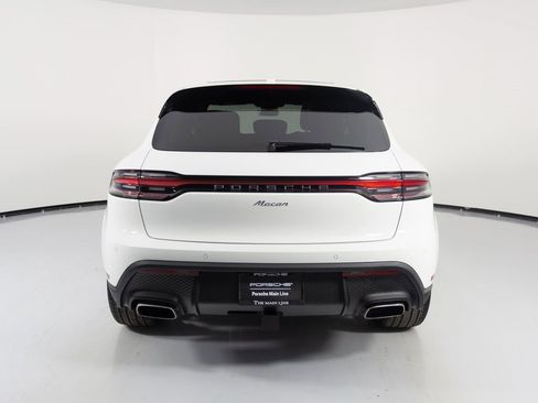 New 2026 Porsche Macan image 6