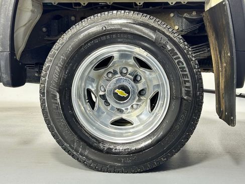 Used 2023 Chevrolet Silverado 3500 High Country image 37