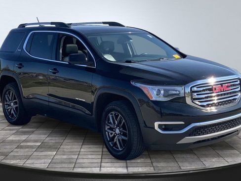 Used 2017 GMC Acadia SLT image 3