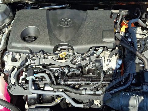 Used 2025 Toyota Camry SE FWD image 27