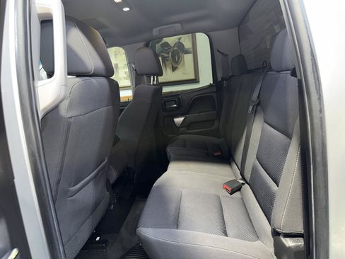 Used 2018 Chevrolet Silverado 1500 LT w/ Texas Edition RWD image 18
