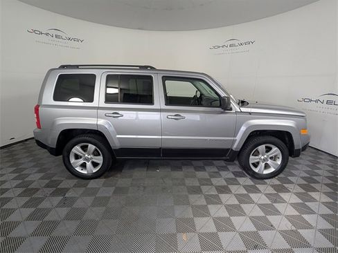 Used 2017 Jeep Patriot Latitude image 6