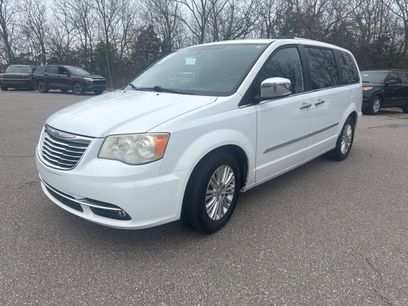 Used 2014 Chrysler Town & Country Limited
