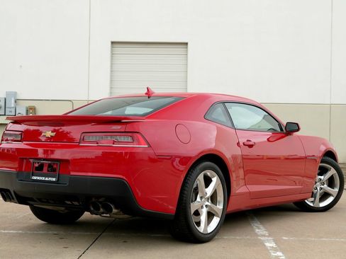 Used 2015 Chevrolet Camaro SS w/ RS Package RWD image 3