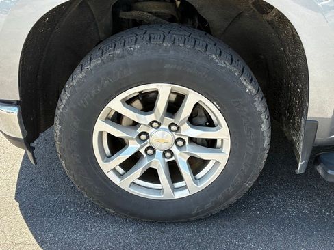 Used 2021 Chevrolet Silverado 1500 LT AWD/4WD image 29