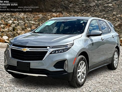 Used 2023 Chevrolet Equinox LT w/ Driver Convenience Package image 1