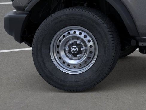 New 2025 Ford Bronco Base image 21