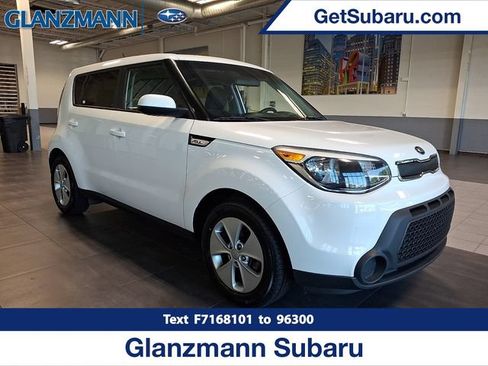 Used 2015 Kia Soul FWD image 1