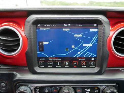 Used 2018 Jeep Wrangler Unlimited Rubicon AWD/4WD image 30
