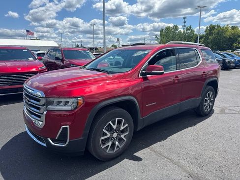 Used 2023 GMC Acadia SLE w/ Driver Convenience Package FWD image 5