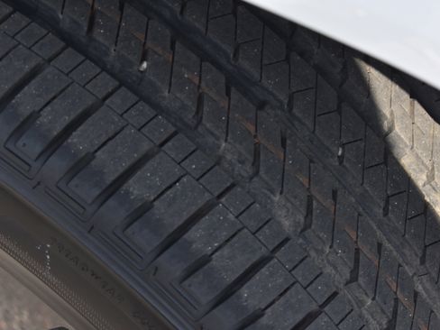 New 2026 Jeep Grand Cherokee Limited Reserve image 11