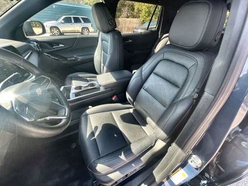 Certified 2025 Chevrolet Equinox LT w/ Convenience Package II image 18