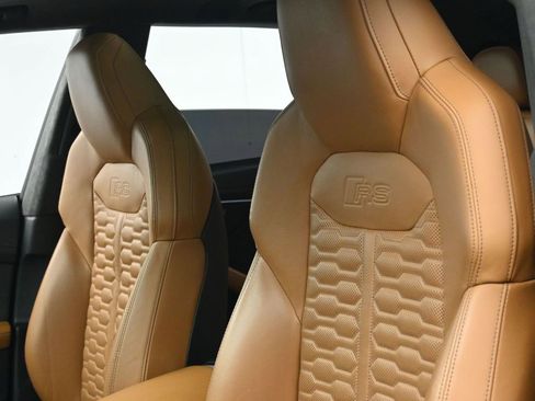 Used 2022 Audi RS Q8 w/ Luxury Package image 13