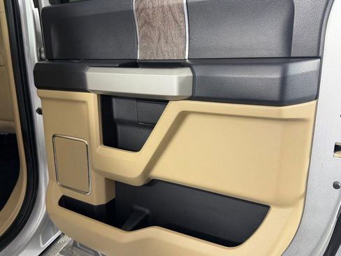 Used 2017 Ford F250 Lariat w/ Lariat Ultimate Package image 29