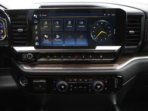 Used 2024 Chevrolet Silverado 1500 LT Trail Boss w/ LT Trail Boss Premium Package image 10