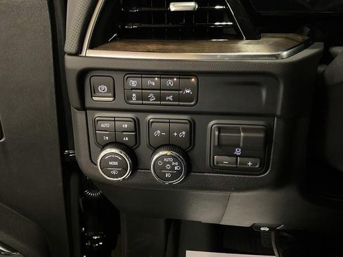 New 2026 Chevrolet Tahoe High Country AWD/4WD image 23