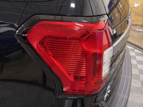 Used 2024 Ford Expedition Max XLT AWD/4WD image 17