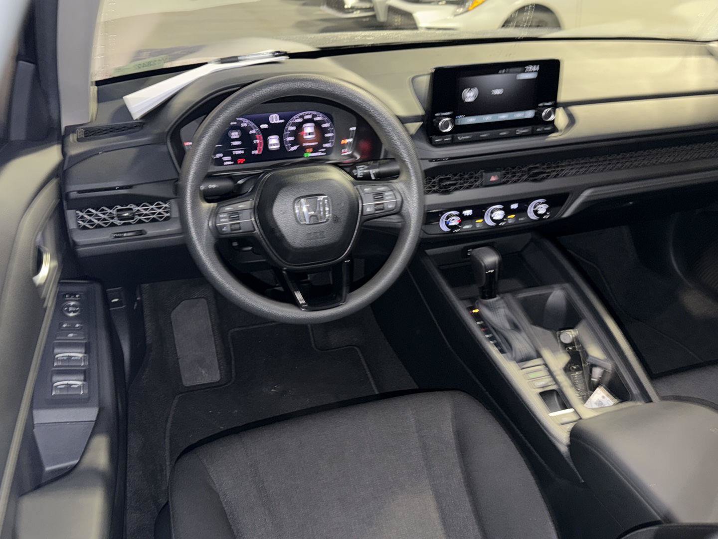 Used 2025 Honda Accord LX image 17