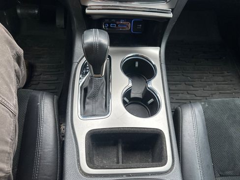 Used 2017 Jeep Grand Cherokee Altitude image 19