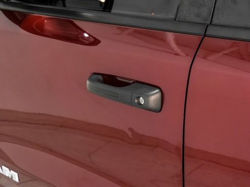 Used 2019 RAM 1500 Tradesman AWD/4WD image 37